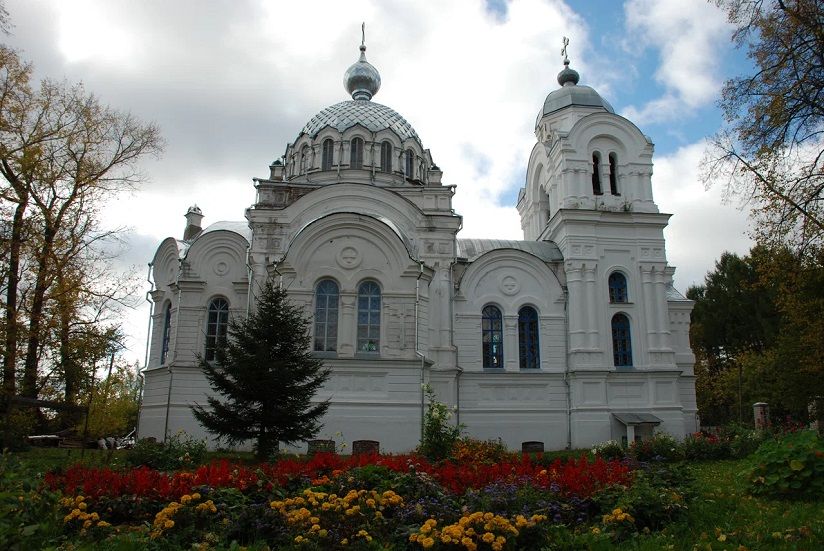 Церковь Воскресения Христова в Бонячках