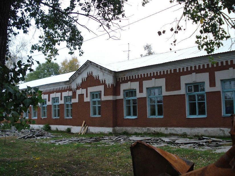 Здание бывшей Земской школы