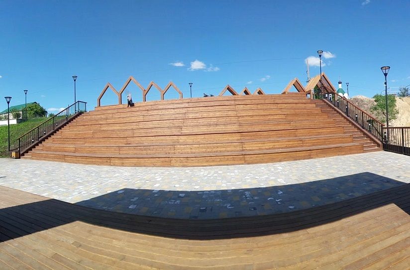 Амфитеатр на Богословской набережной