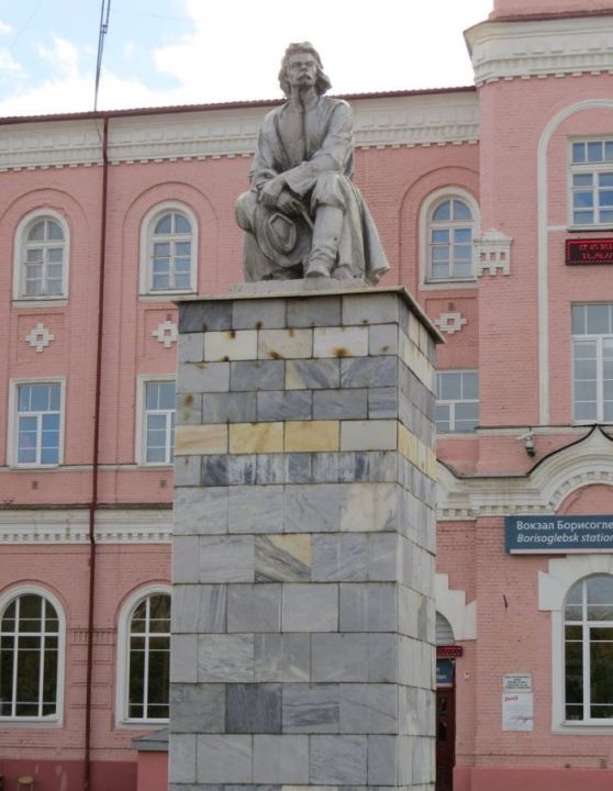 Памятник Максиму Горькому