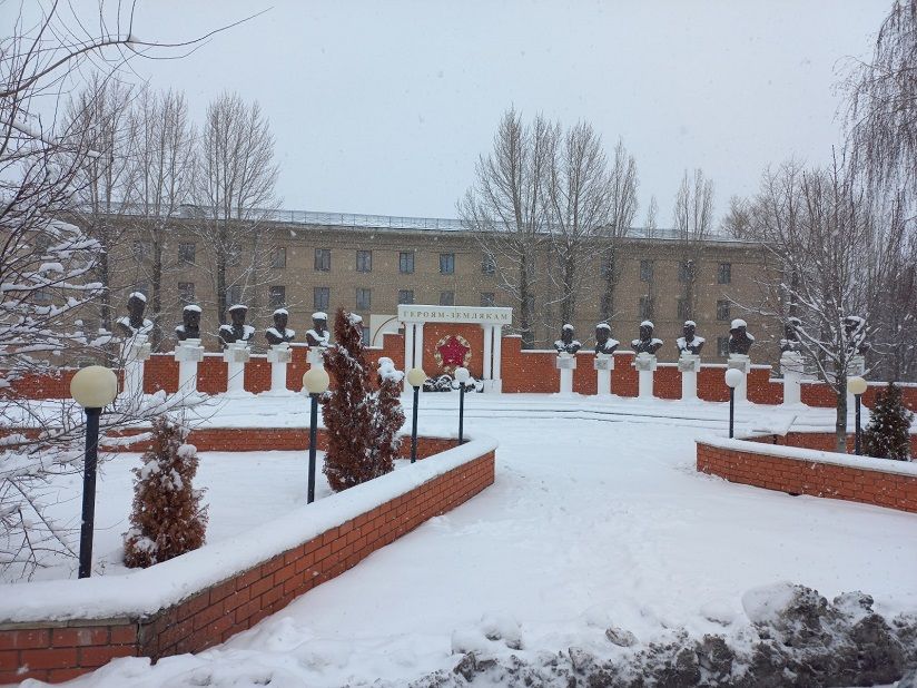 Аллея героев
