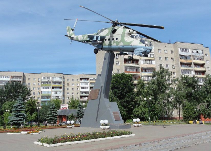 Памятник героям-вертолетчикам
