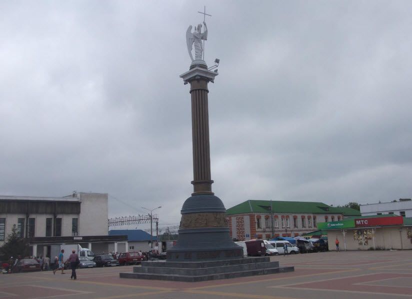 Памятник Ангелу-хранителю города