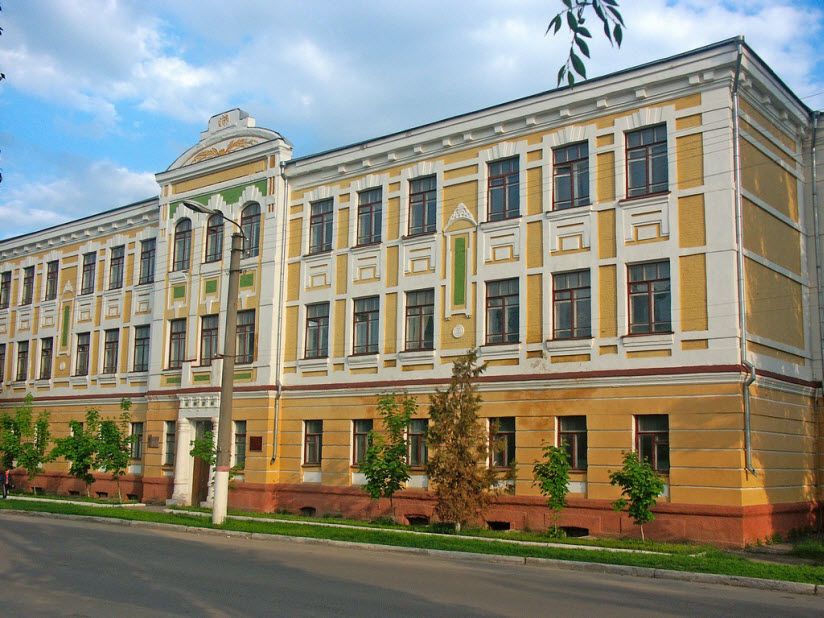 Здание мужской гимназии