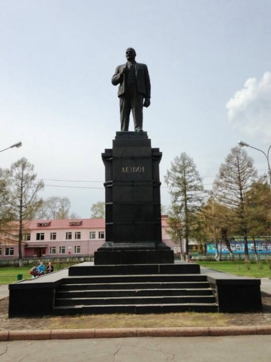 Памятник В.И. Ленину