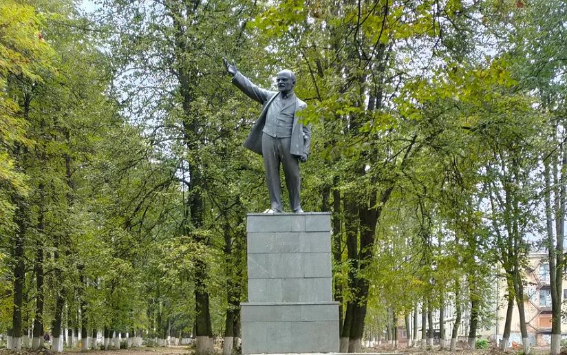 памятник Ленину