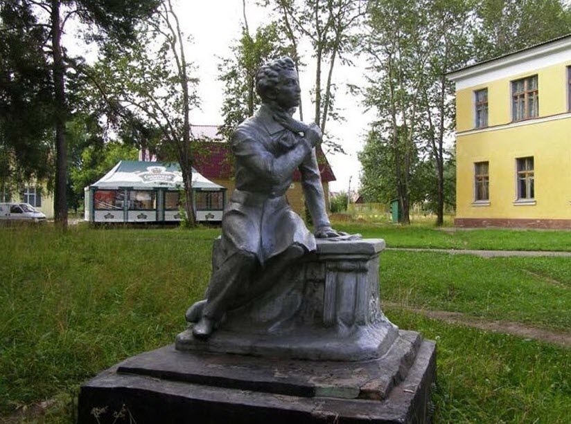 памятник Пушкину