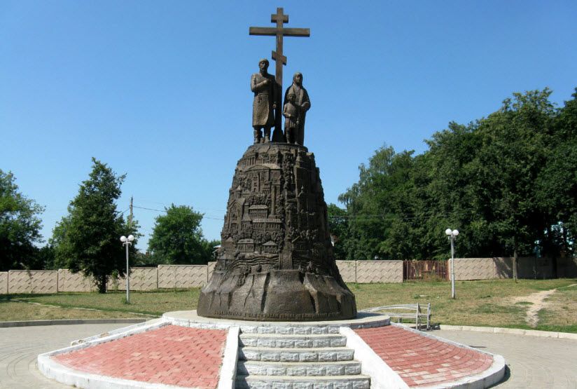 Памятник Основателям города