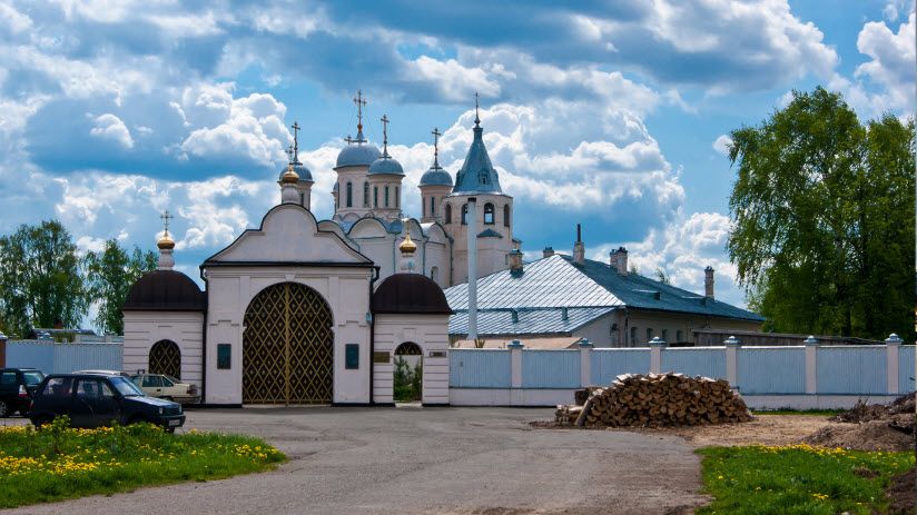 Успенский Паисиево-Галичский монастырь