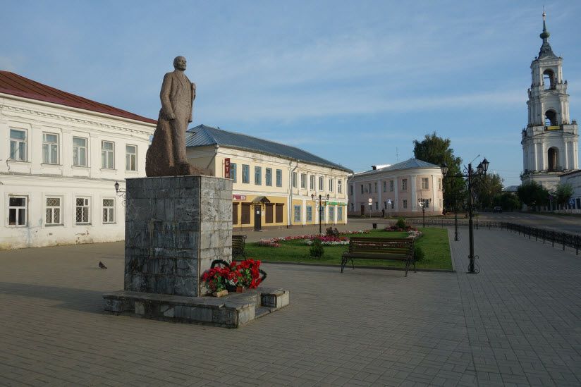 Памятники В.И. Ленину