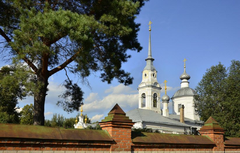 Крестовоздвиженская церковь