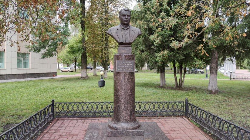 Бюст И.К. Митрофанова