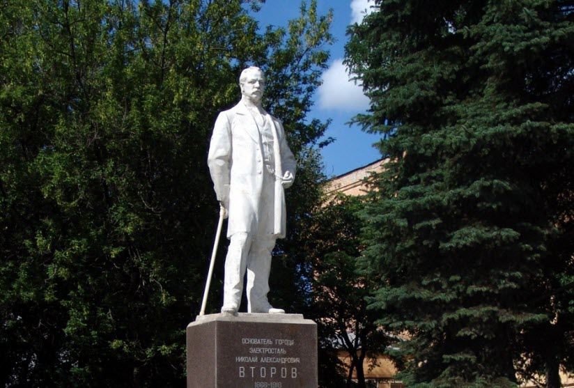 Памятник Николаю Второву