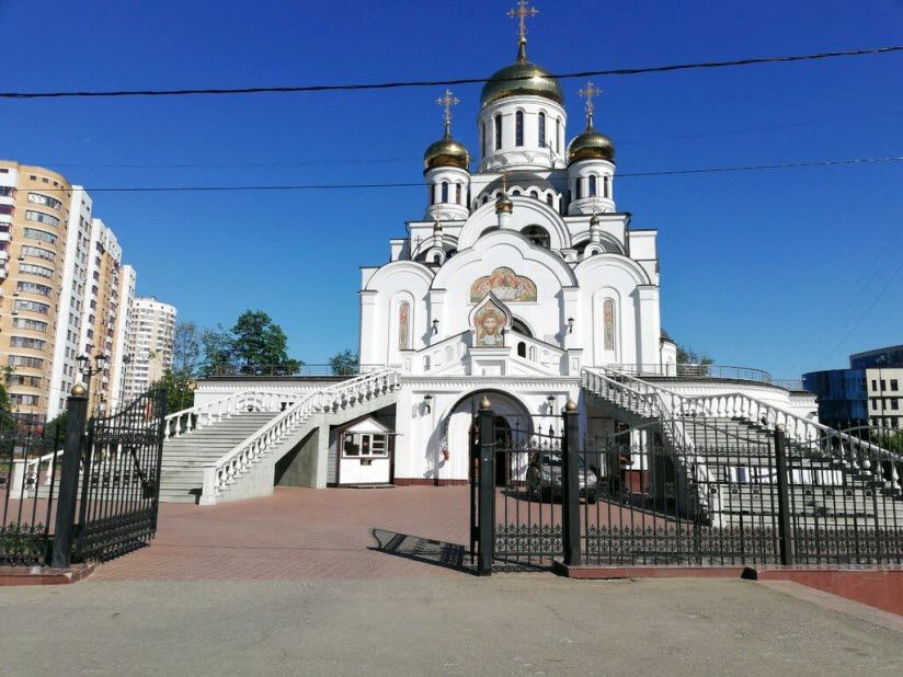 Храм Троицы Живоначальной