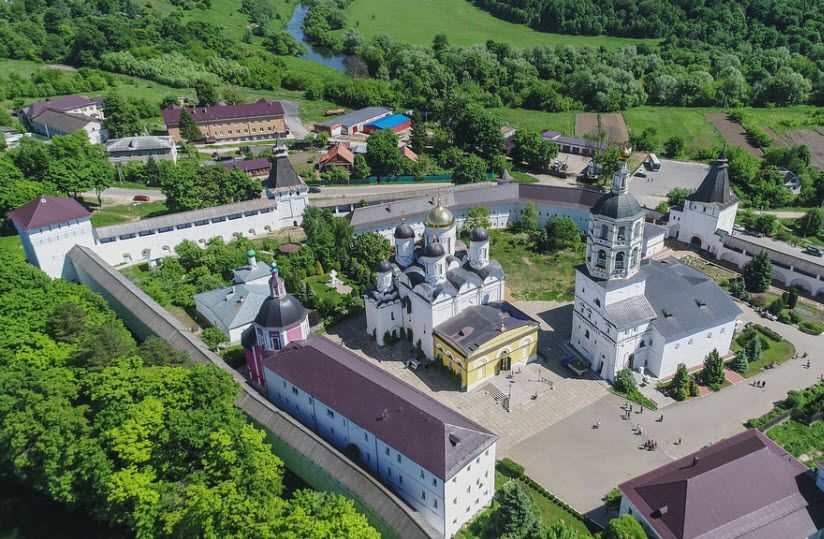 Пафнутьев-Боровская обитель на фото