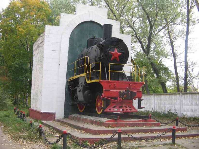 Памятник «Паровоз СУ-211-75»