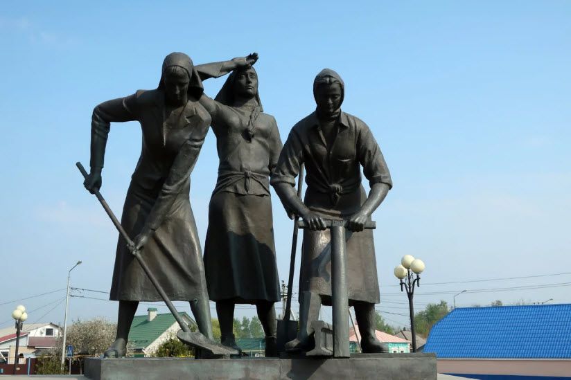 Памятник строителям железной дороги