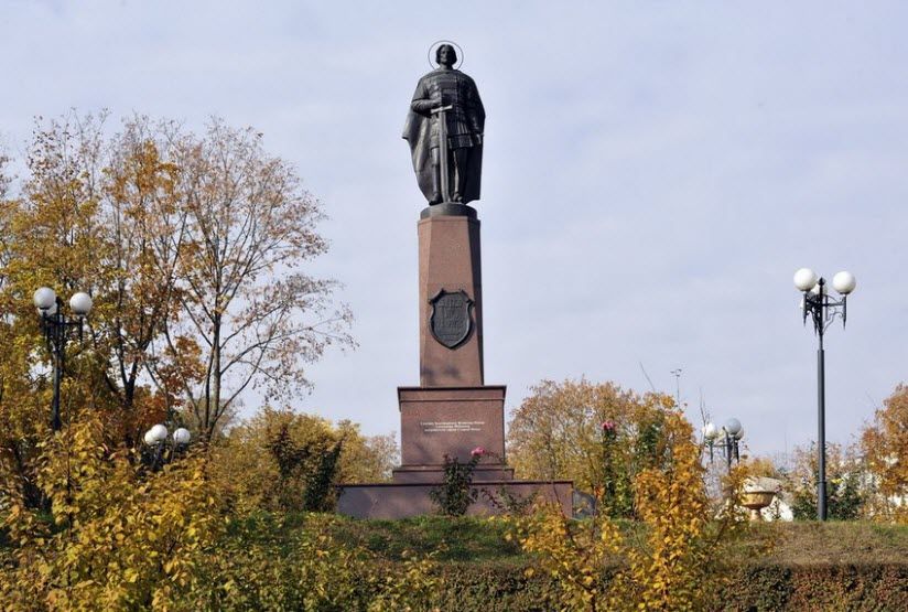 Памятник Александру Невскому