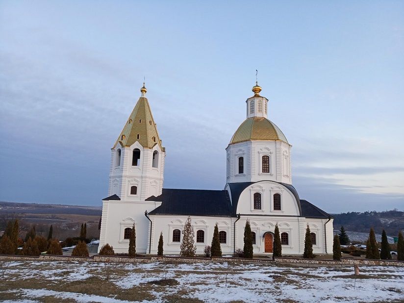 Богоявленский храм в Терновом