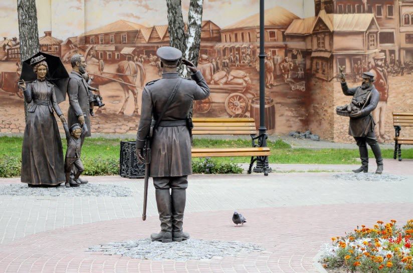 Скульптурная композиция «Ярмарка»