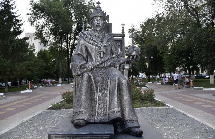 Памятник царю Федору Иоанновичу