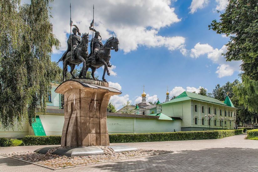 Памятник Борису и Глебу