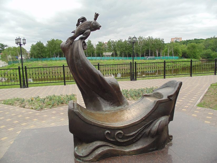 Скульптура Золотая рыбка
