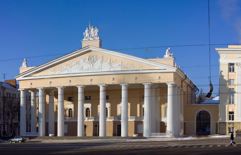 Драматический театр