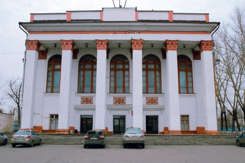 Липецкий драматический театр в ДК «Сокол»