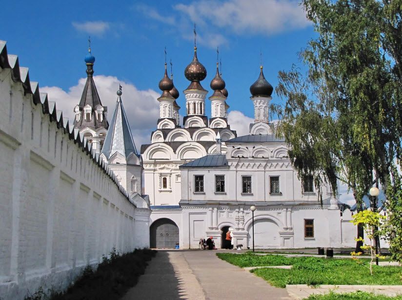 Троицкий монастырь