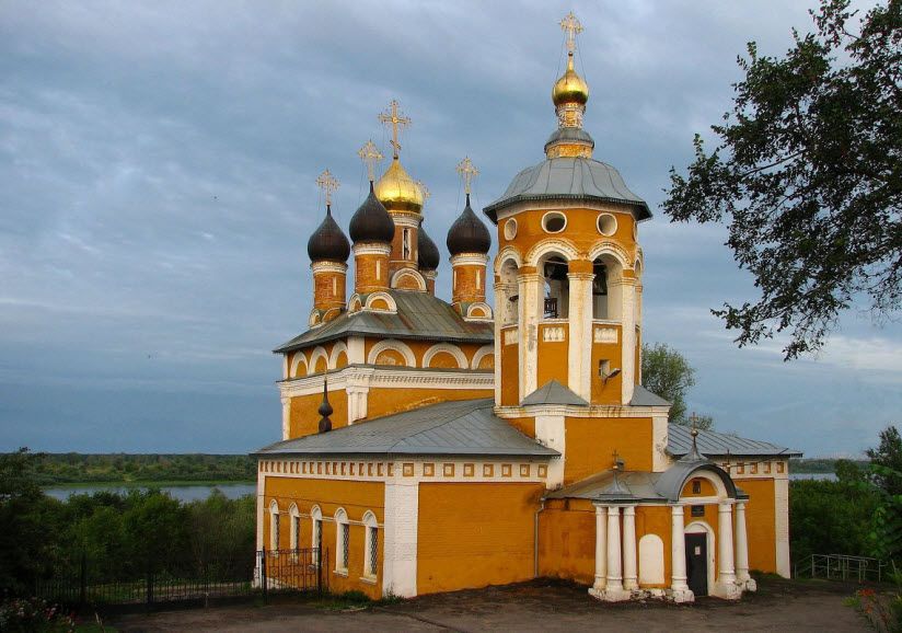 Николо-Набережная церковь