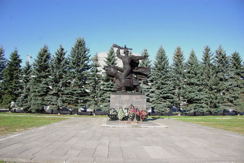 Памятник жителям Александрова, не вернувшимся с Великой Отечественной войны