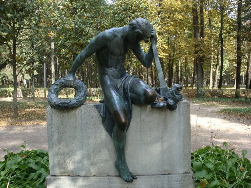 Скульптура «Скорбь»