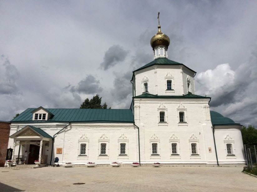 Воскресенская церковь