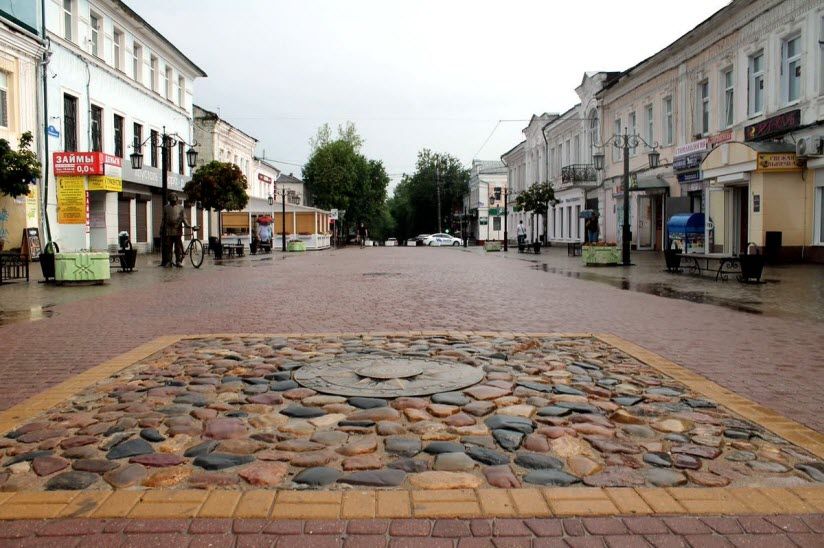Театральная улица