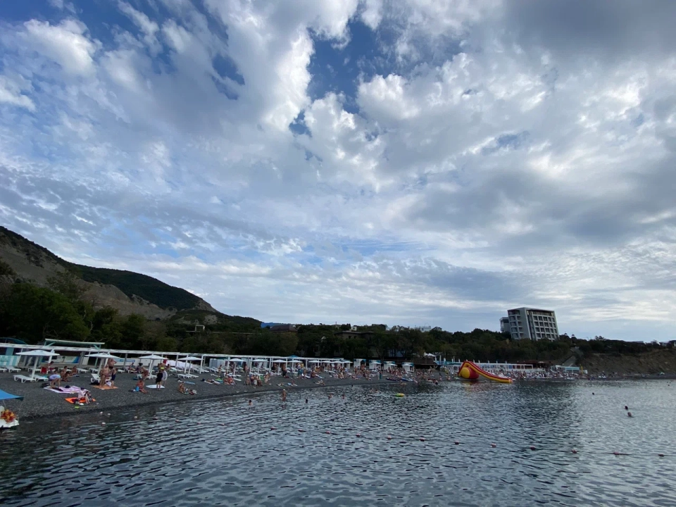 Центральный пляж Большого Утриша
