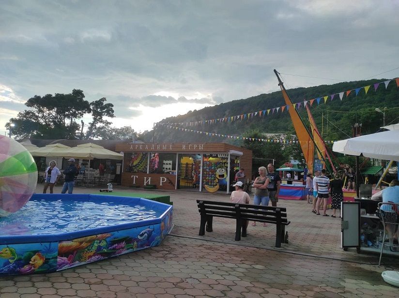 Набережная бухты Инал