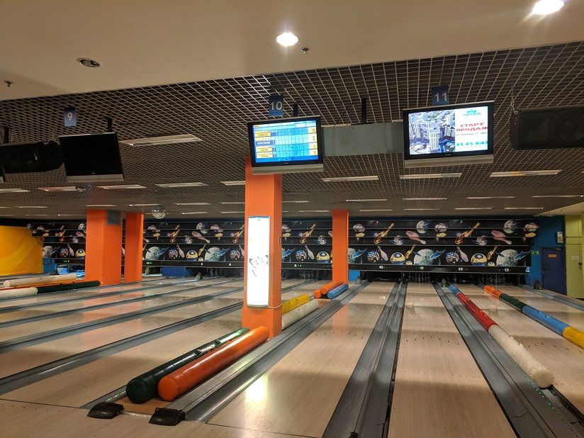 Боулинг в ТЦ «Питер»