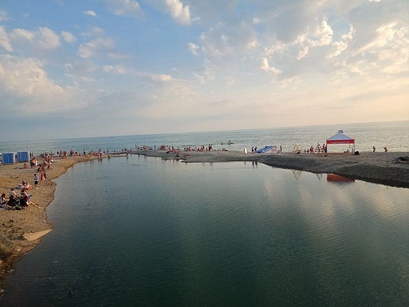 У реки Мезыбь