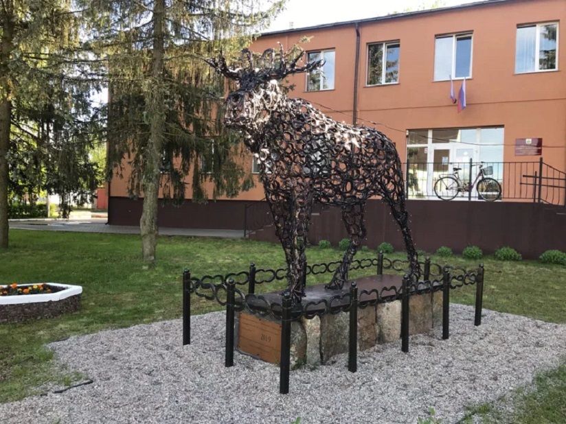 Жанровая скульптура Лось