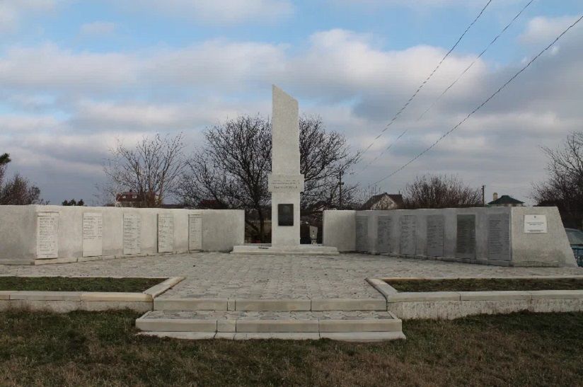 Братская могила