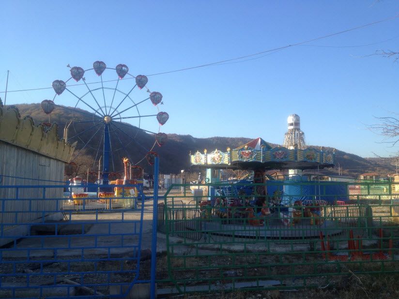 Парк аттракционов для детей