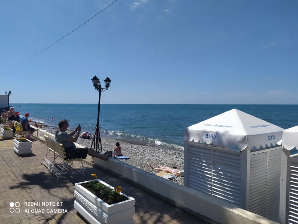 Центральный пляж Вардане