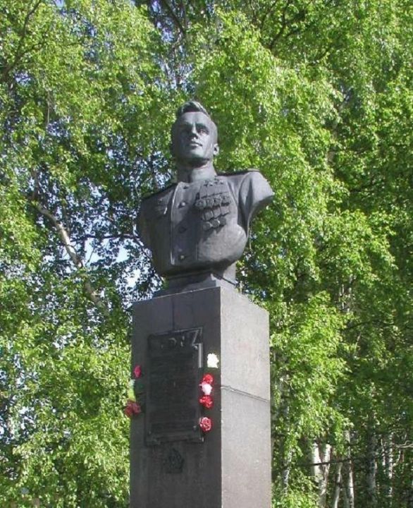 Памятник А.О. Шебалину