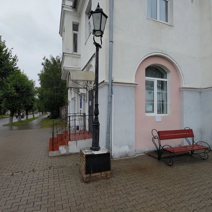 Памятник Первому электрическому фонарю