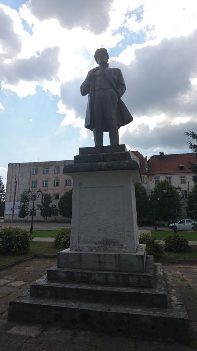 Памятник В.И. Ленину