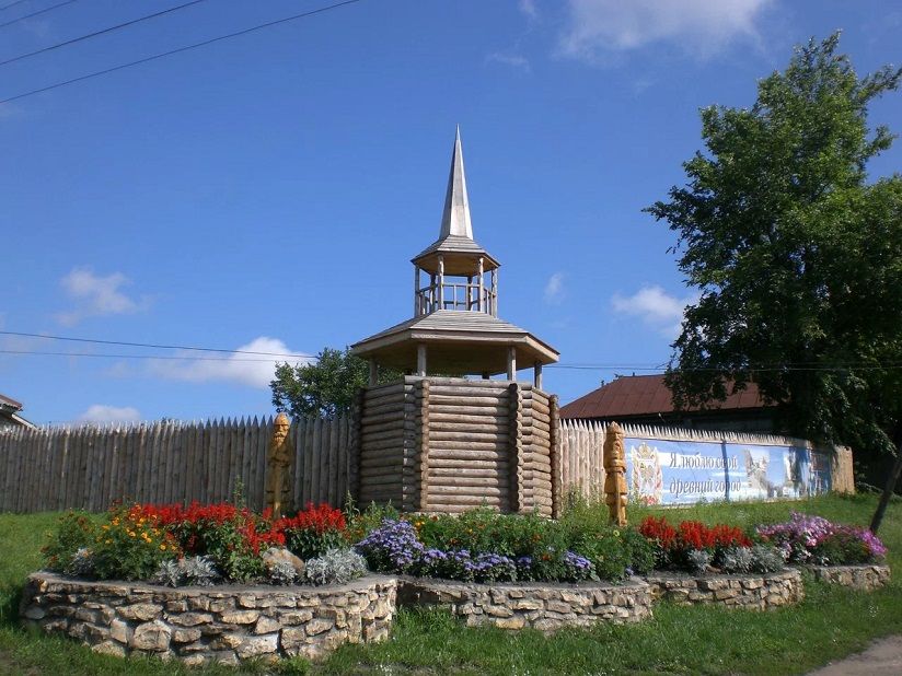 Башня с частоколом