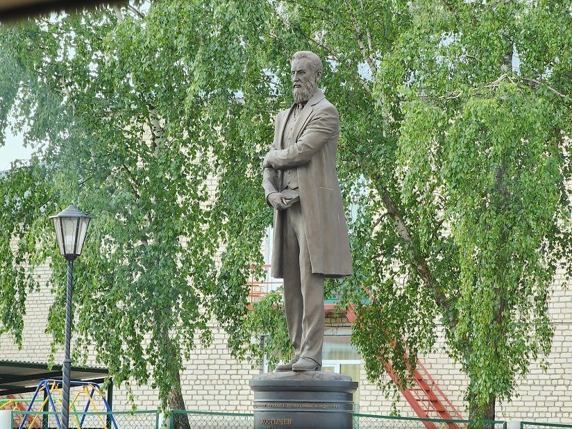 Памятник Павлу Андреевичу Костычеву