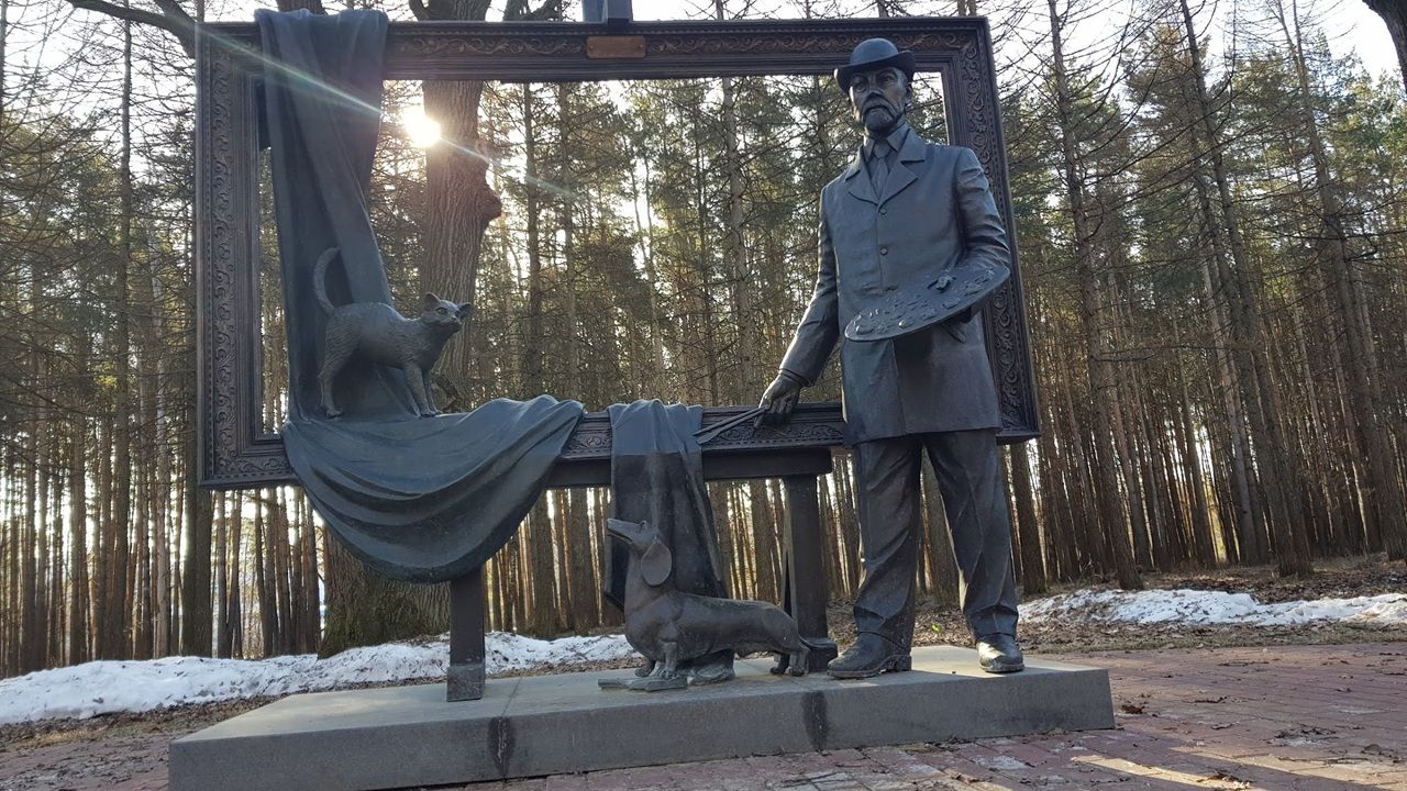 Памятник В.Д. Поленову