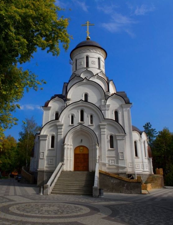 Рождественская церковь